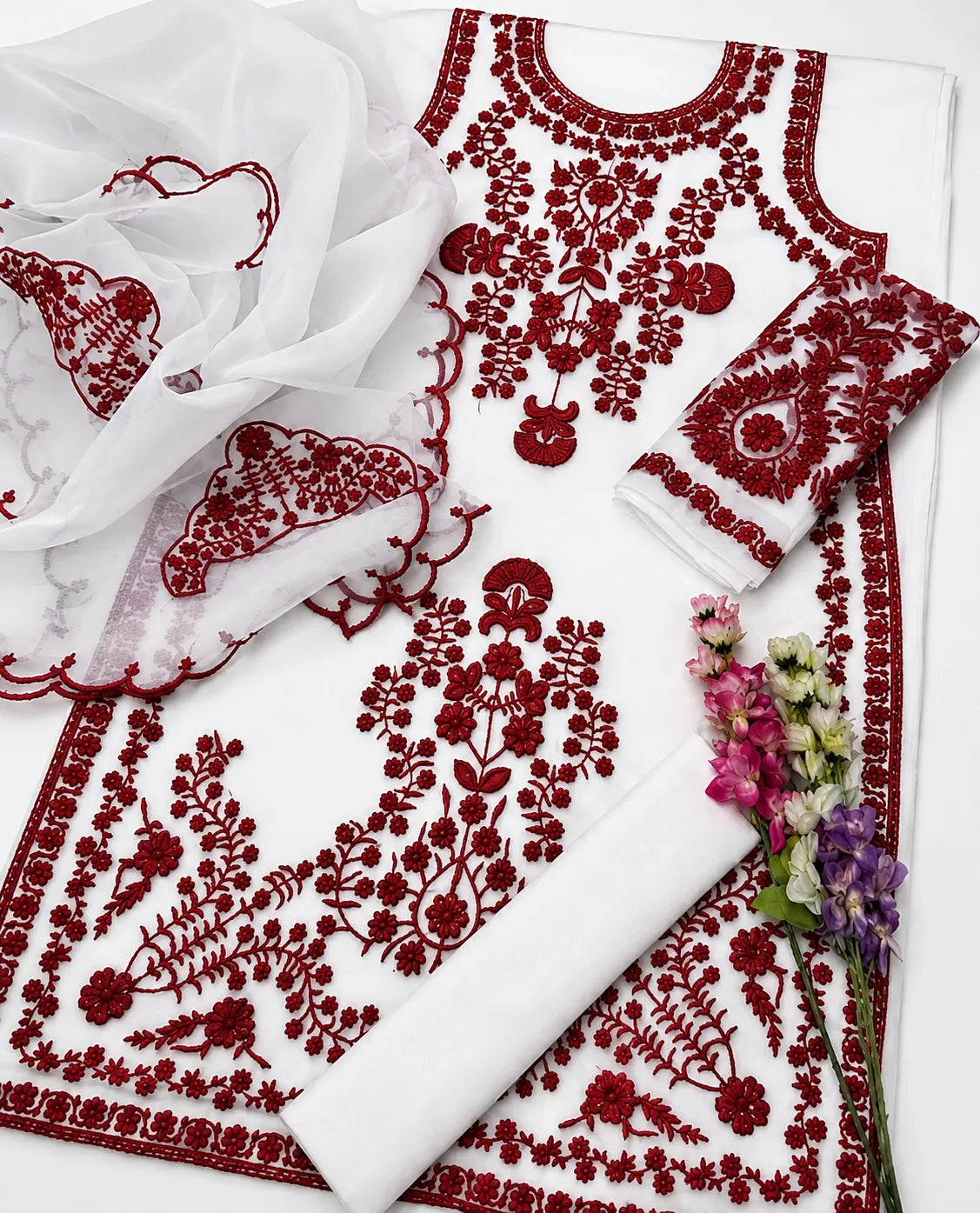 Sapphire 3-Piece Embroidered Lawn Suit – Premium Collection